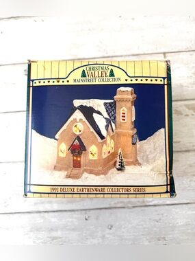 Mainstreet Collectible Church of Noel Christmas Village 1992 Deluxe Earthenware